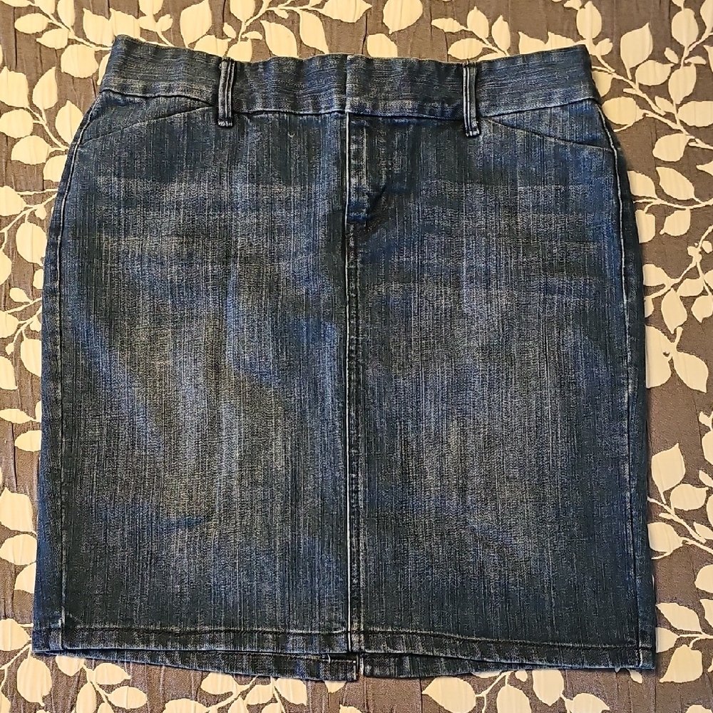Old Navy Dark Blue Denim Pencil Skirt